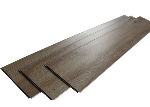 Materiale laminato impermeabile del PVC del vergine del pavimento 100% della plancia del vinile della serratura di clic