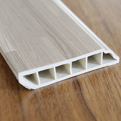 Modanatura resistente della battiscopa del PVC dello Scuff, materiale del vergine degli accessori 100% della pavimentazione del vinile